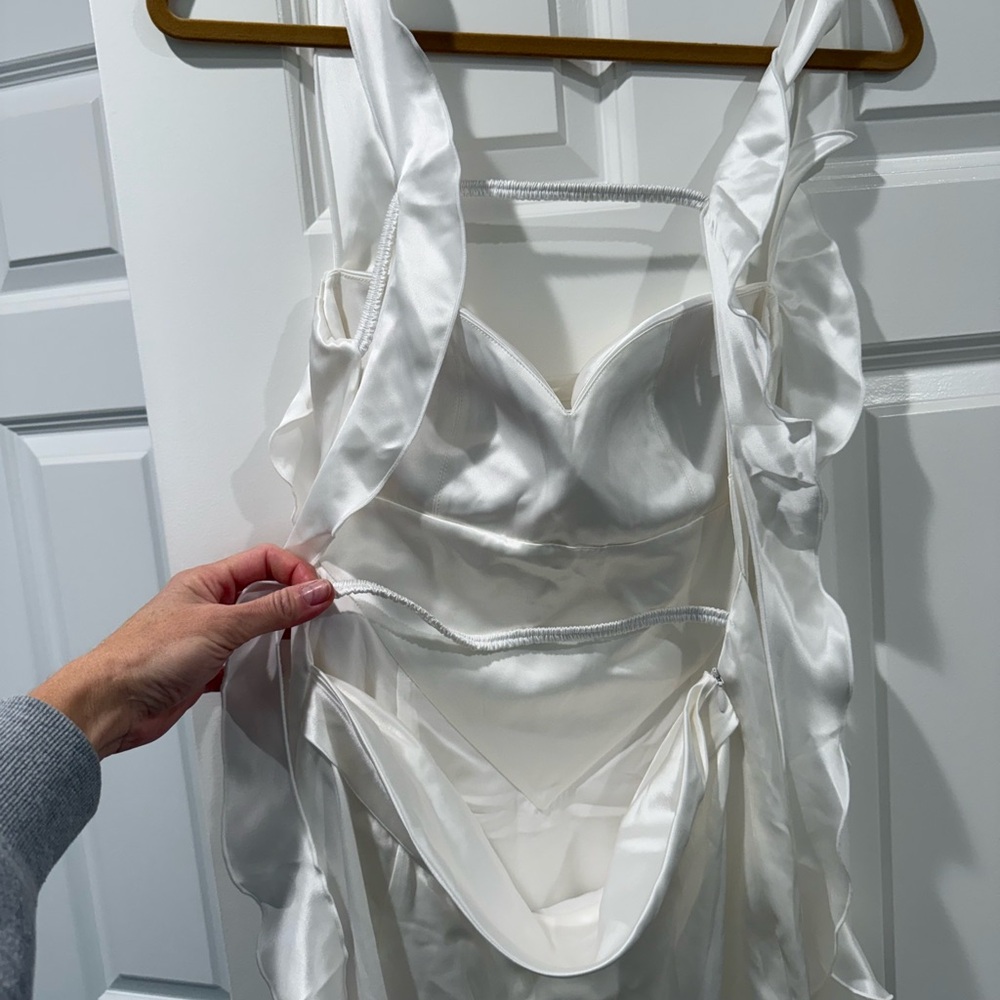Nana Jacqueline White Maxi Dress - Picture 8 of 9